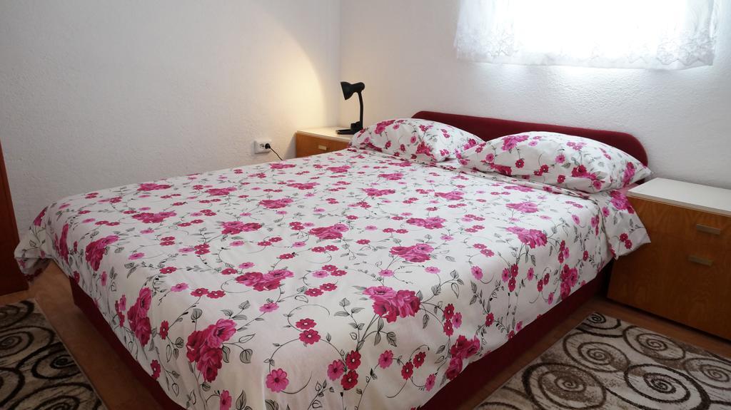 Apartments Red Rose Nin Dış mekan fotoğraf