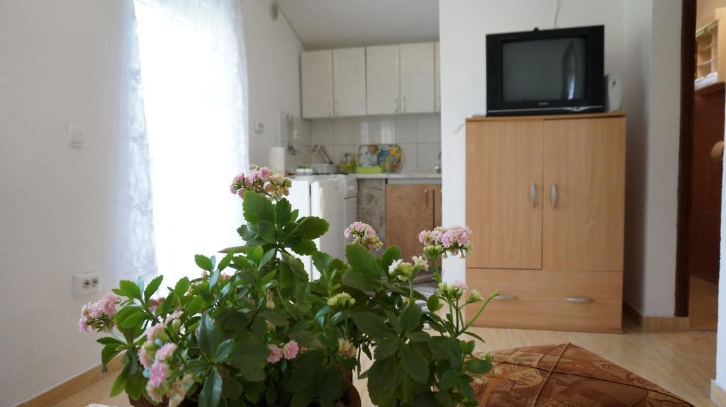 Apartments Red Rose Nin Dış mekan fotoğraf